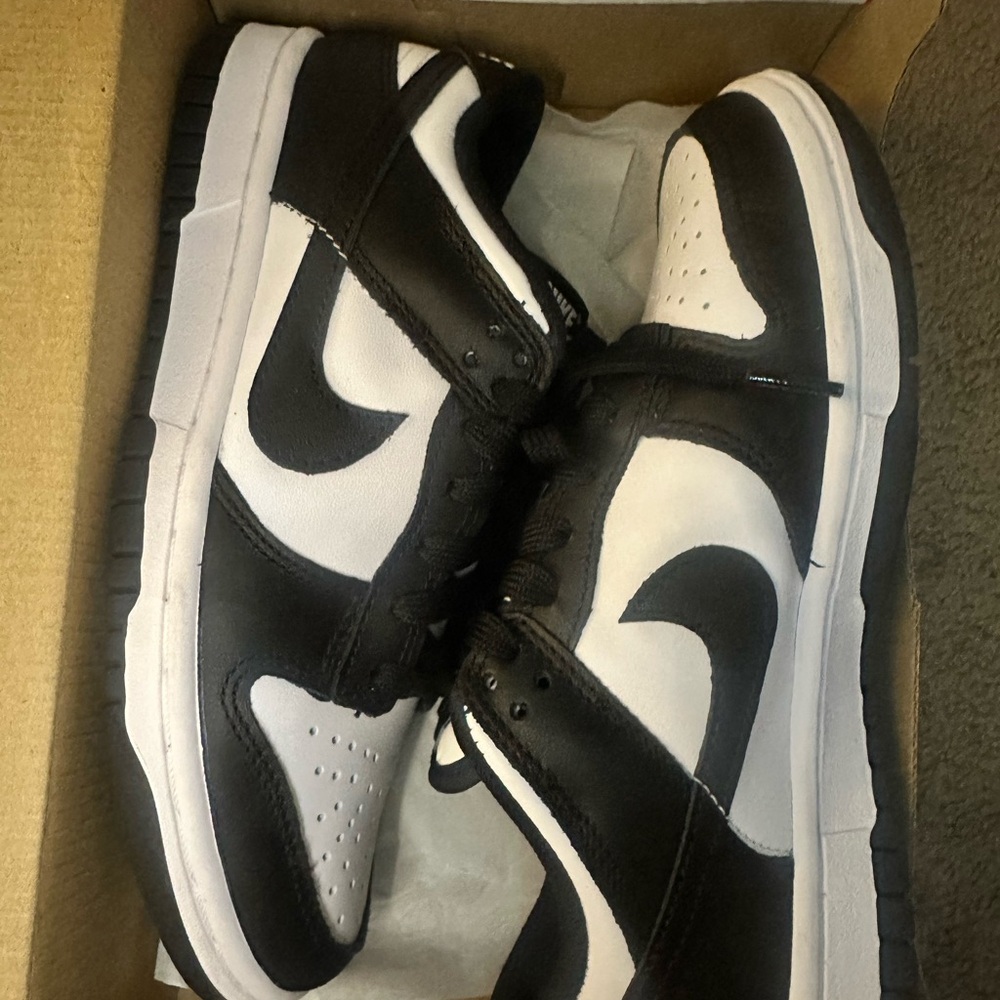 NIKE Panda Dunks